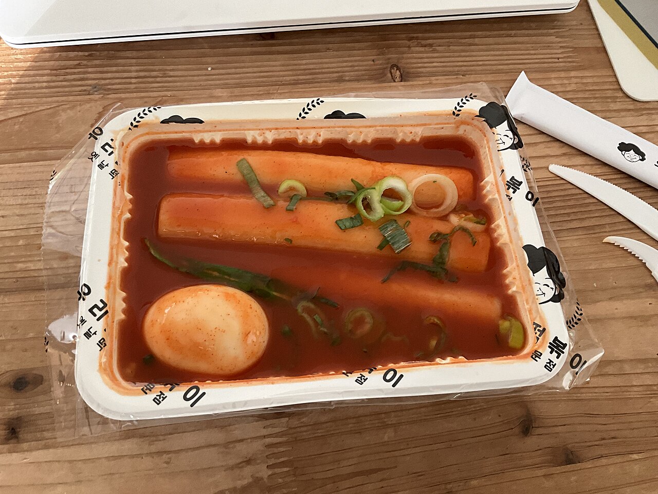 Thick rice cakes used in ssal-tteok tteokbokki